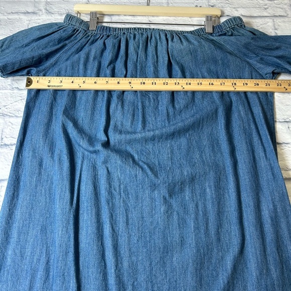 Off-Shoulder Denim Dress. Size XL - Picture 5 of 8